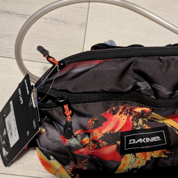 NEW Dakine Hot Laps Pack 5L Hip Fanny Waist Bike Lumbar Pack Unisex Adult - Picture 3 of 5